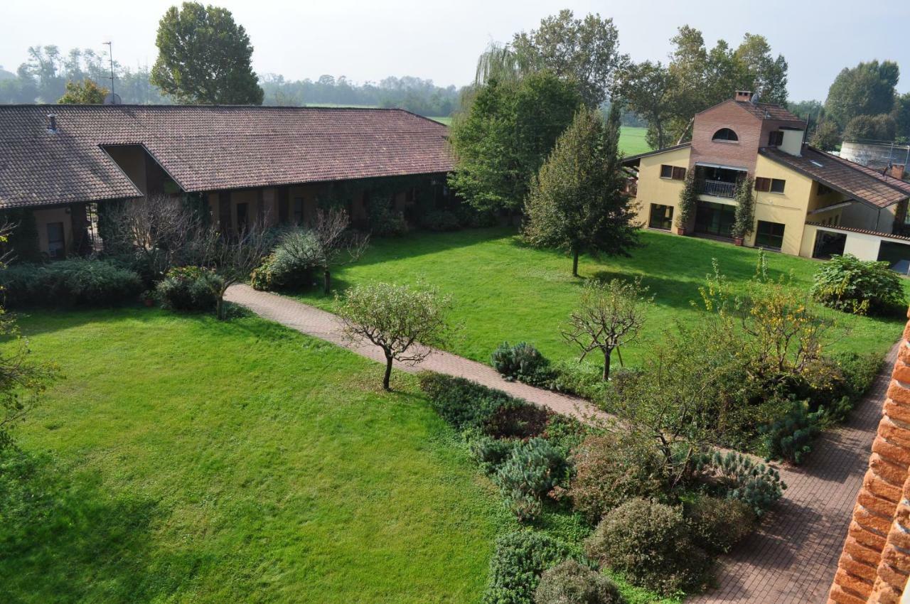 Bed and Breakfast Cascina Radice Арлуно Экстерьер фото